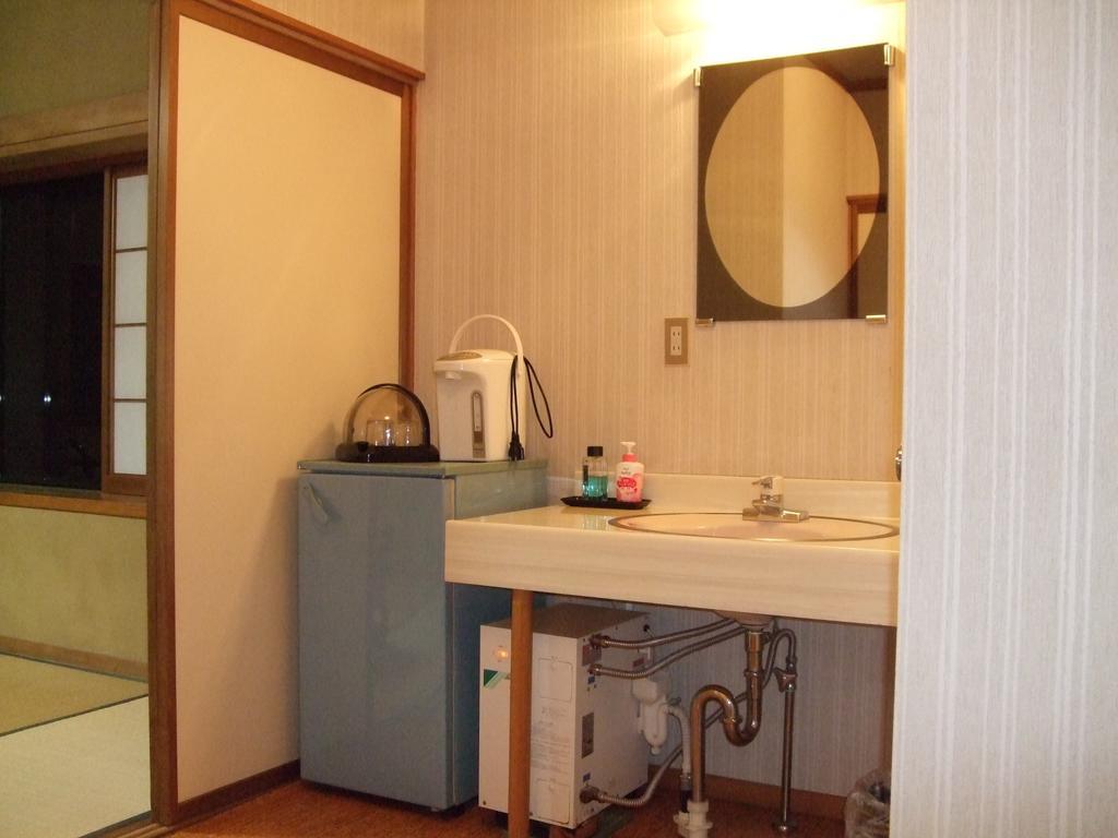 Marunaka Ryokan Matsumoto Chambre photo